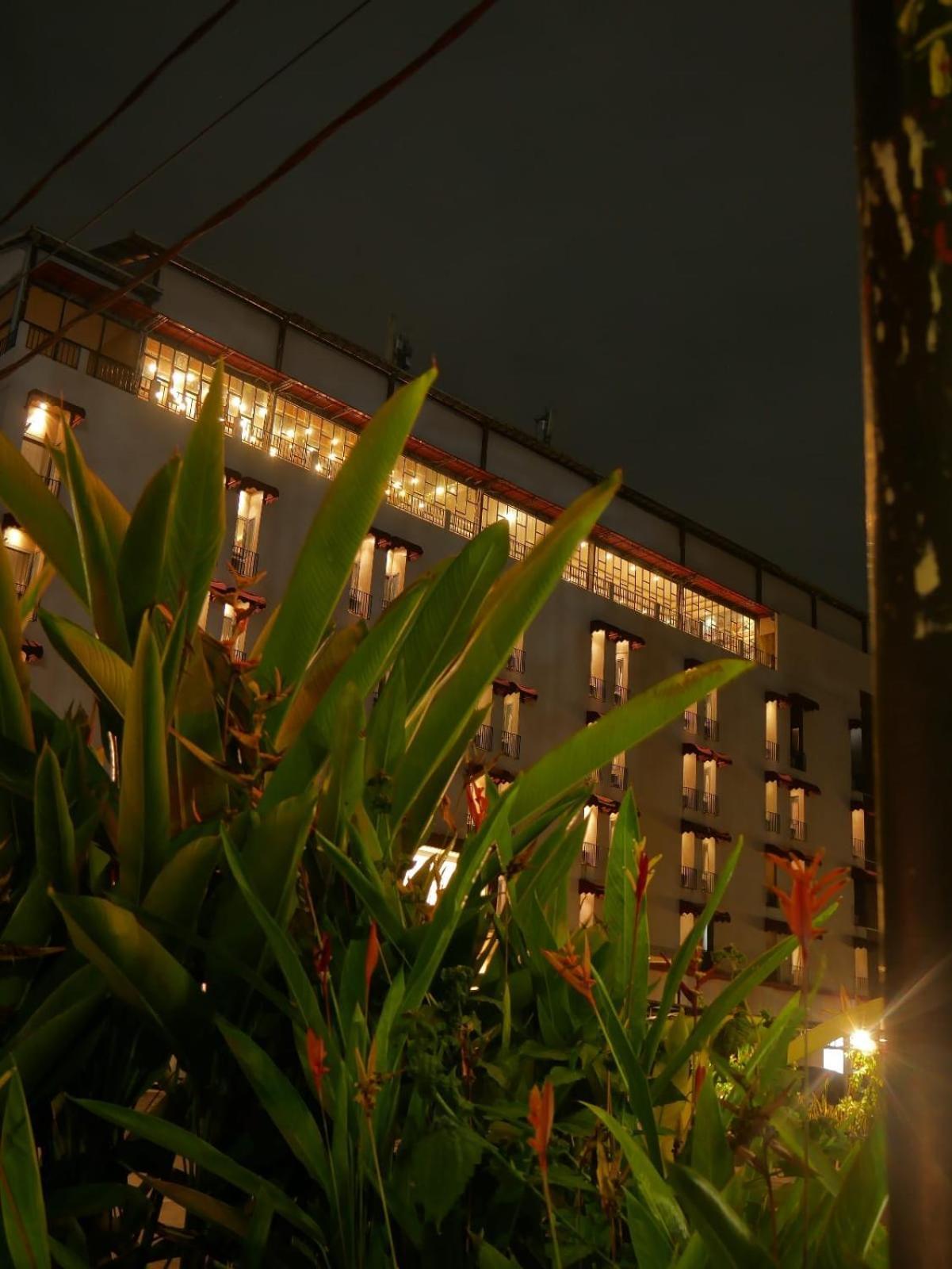 Meotel Purwokerto Exterior photo