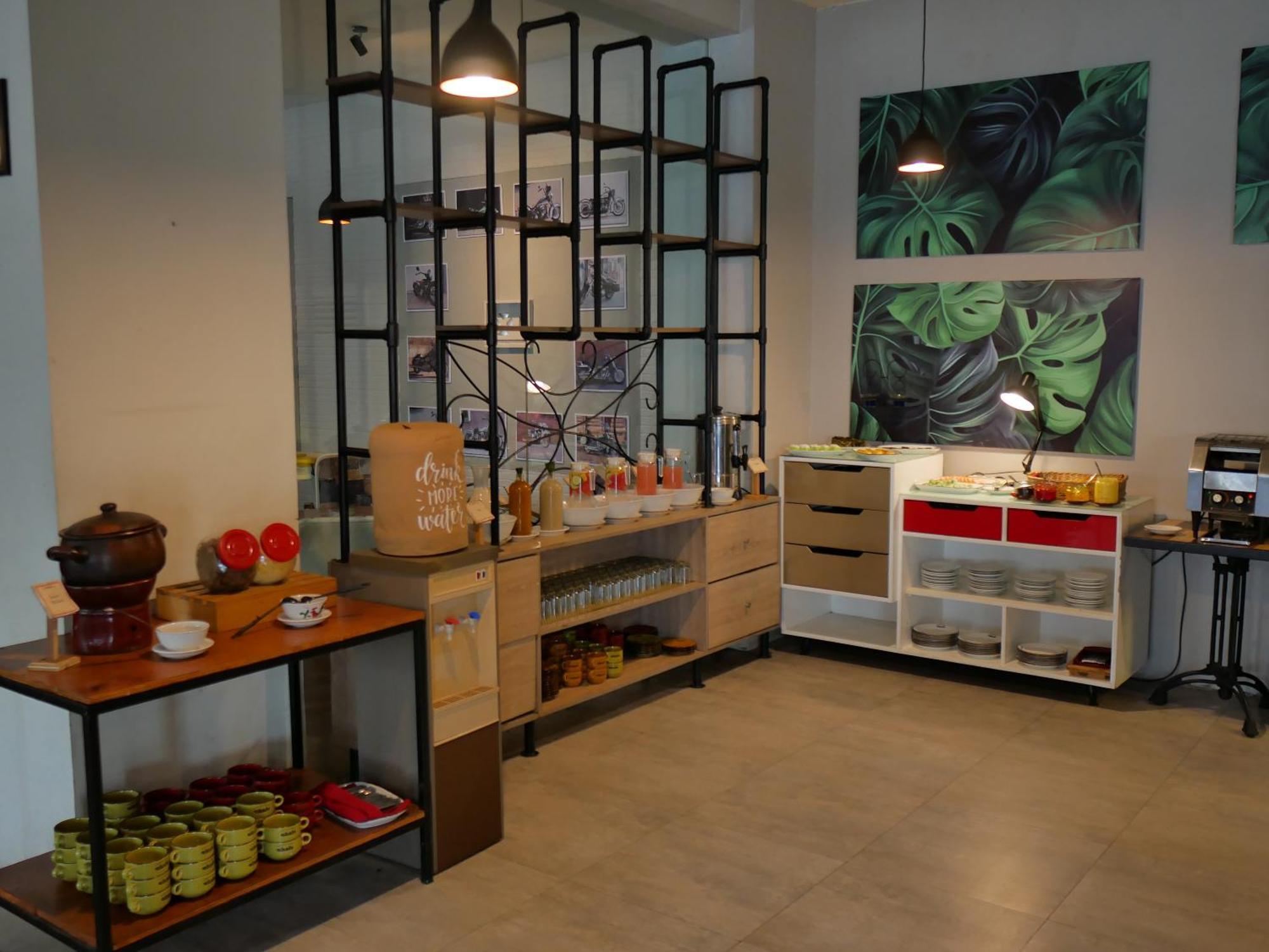 Meotel Purwokerto Exterior photo